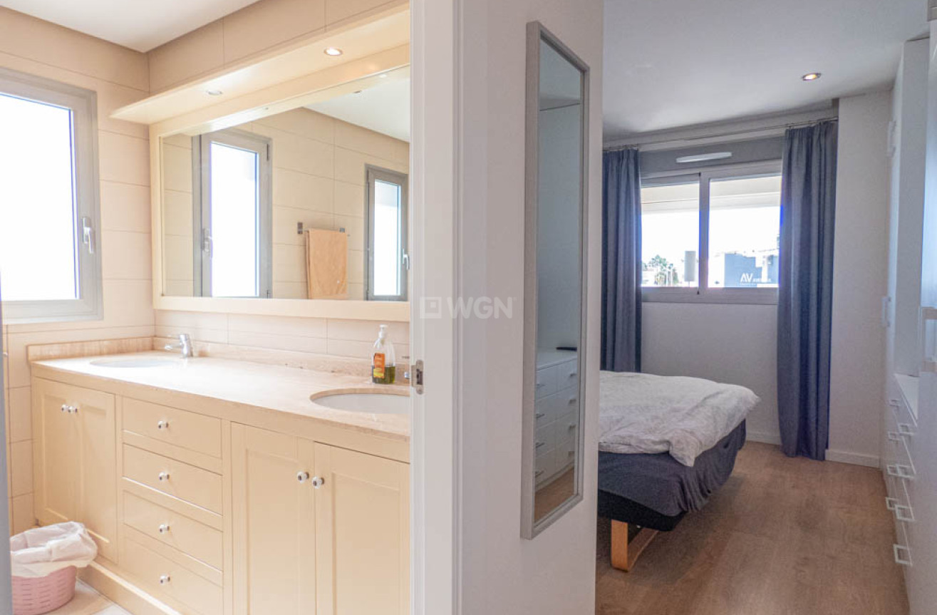 Odsprzedaż - Mieszkanie w bloku - Los Dolses - Inland