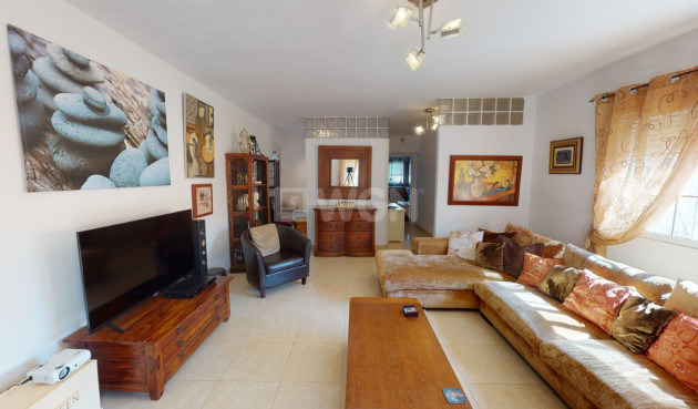 Odsprzedaż - Villa - Los Belones - Inland