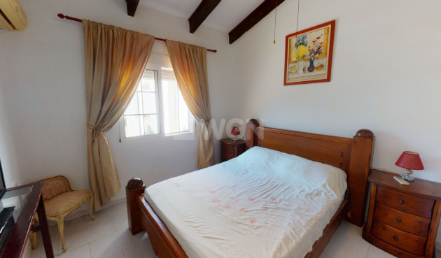 Odsprzedaż - Villa - Los Belones - Inland