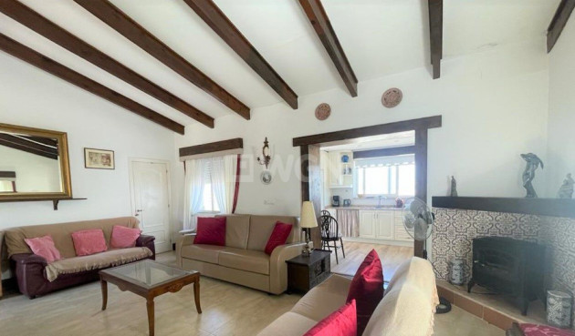 Odsprzedaż - Villa - Los Belones - Inland