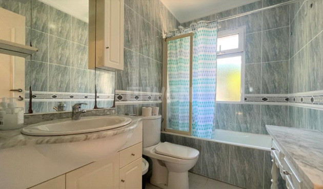 Odsprzedaż - Villa - Los Belones - Inland