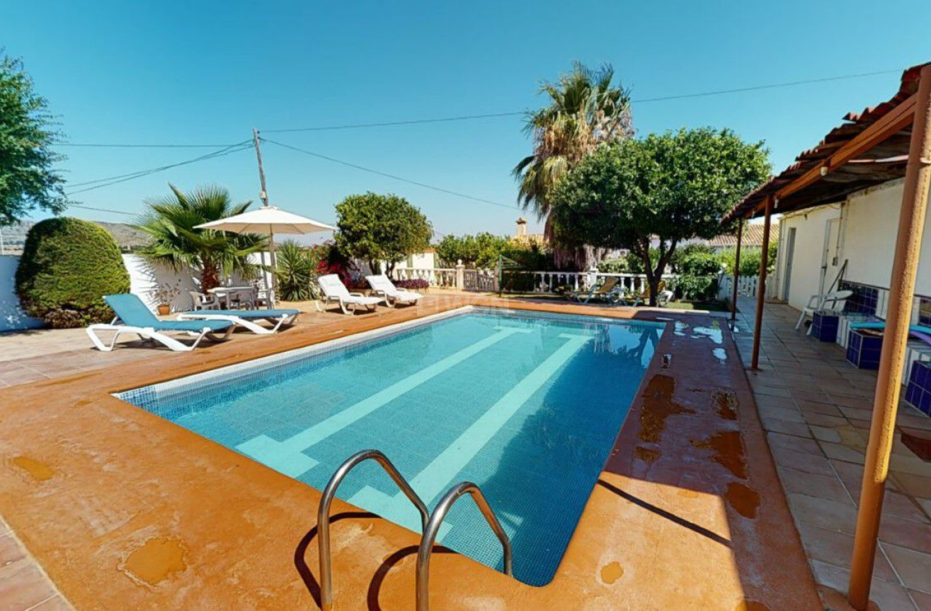 Odsprzedaż - Villa - Los Belones - Inland