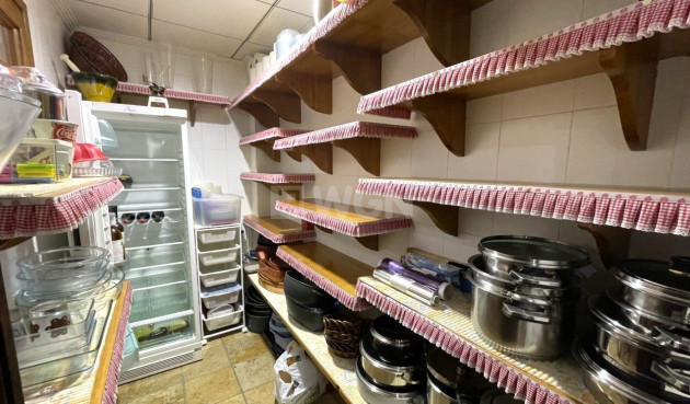 Odsprzedaż - Kamienica - Torrevieja - Costa Blanca