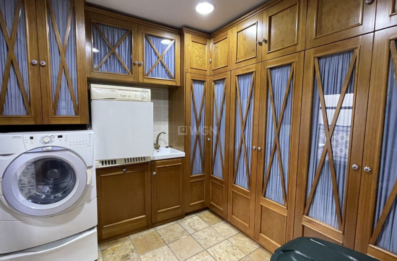 Odsprzedaż - Kamienica - Torrevieja - Costa Blanca