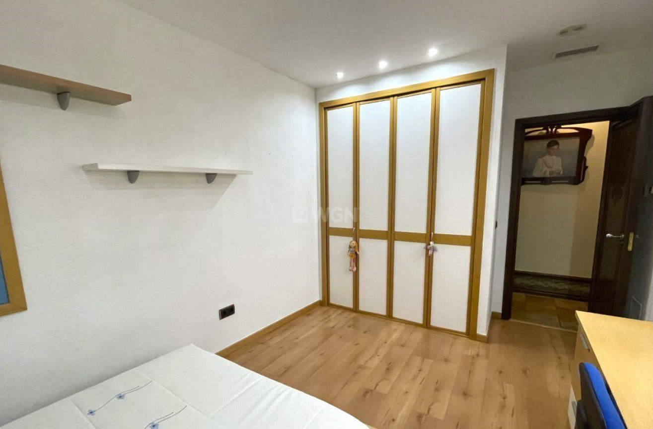 Odsprzedaż - Kamienica - Torrevieja - Costa Blanca