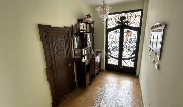 Odsprzedaż - Kamienica - Torrevieja - Costa Blanca