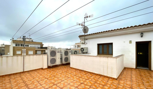 Odsprzedaż - Kamienica - Torrevieja - Costa Blanca