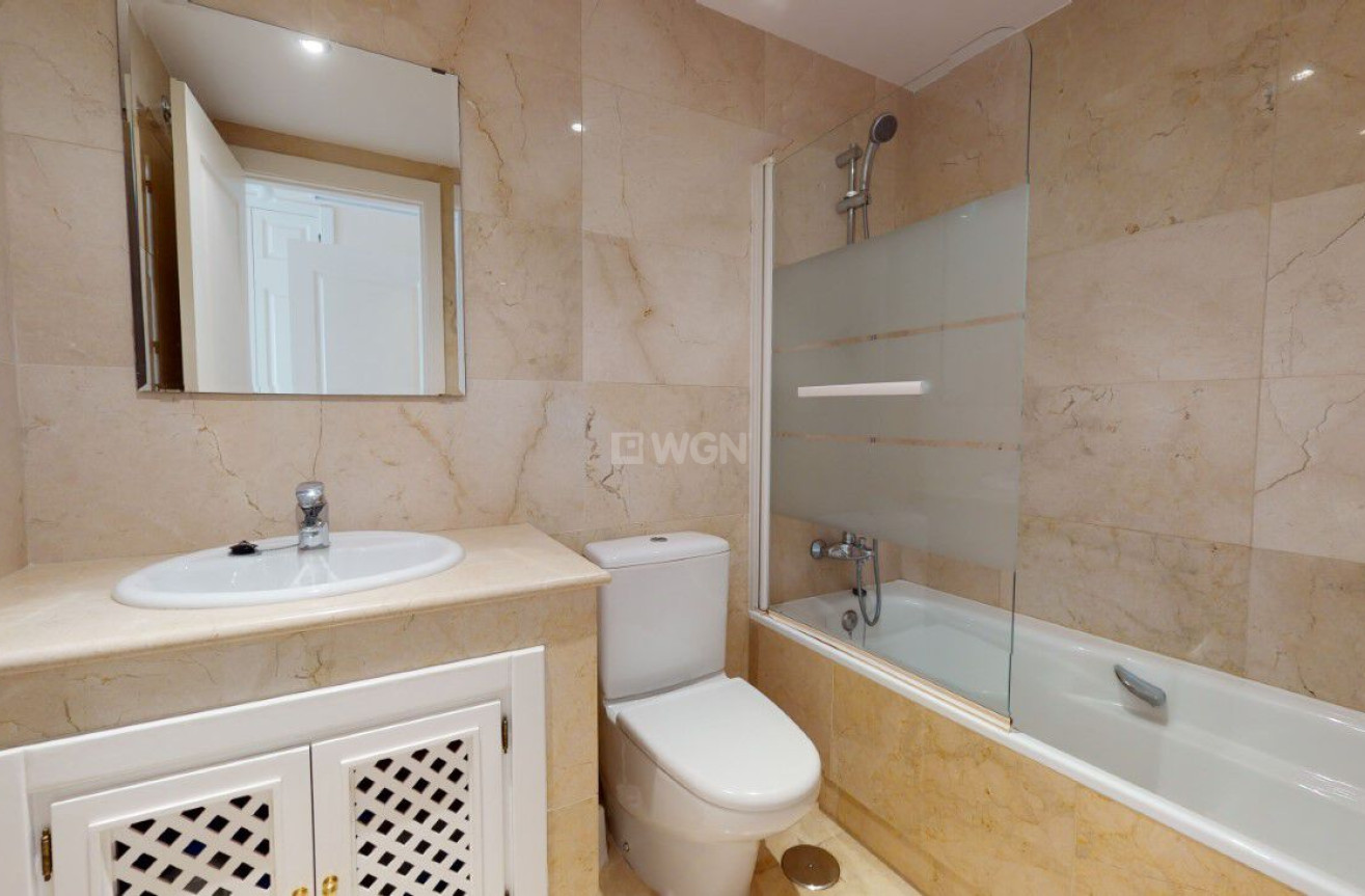 Odsprzedaż - Mieszkanie w bloku - Roda Golf Resort - Inland