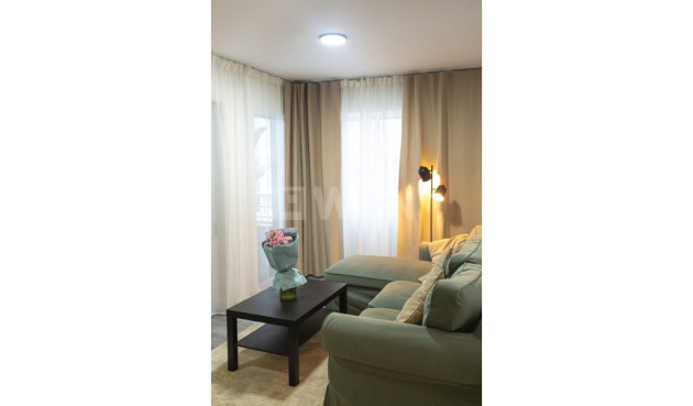 Odsprzedaż - Mieszkanie w bloku - Torrevieja - Costa Blanca