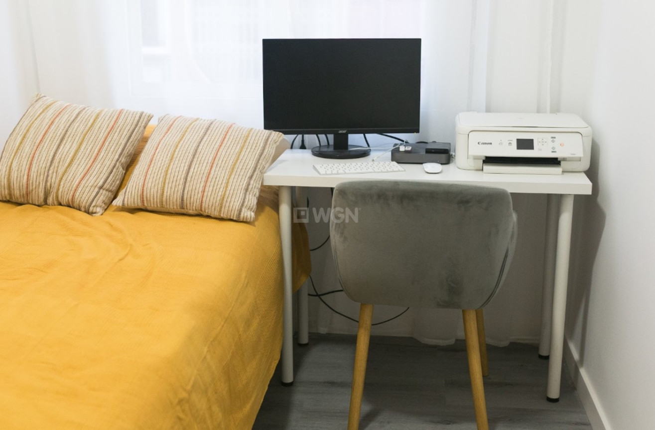 Odsprzedaż - Mieszkanie w bloku - Torrevieja - Costa Blanca