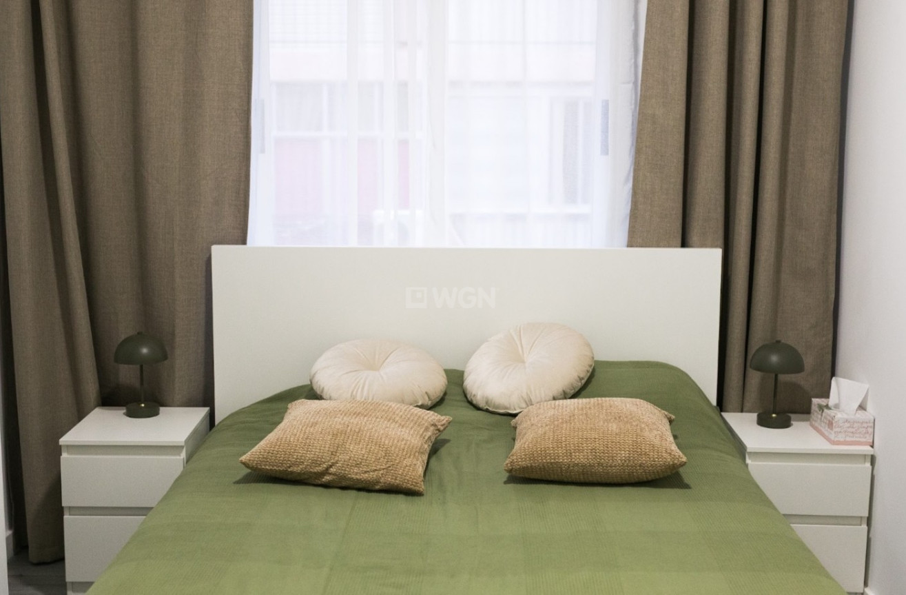 Odsprzedaż - Mieszkanie w bloku - Torrevieja - Costa Blanca