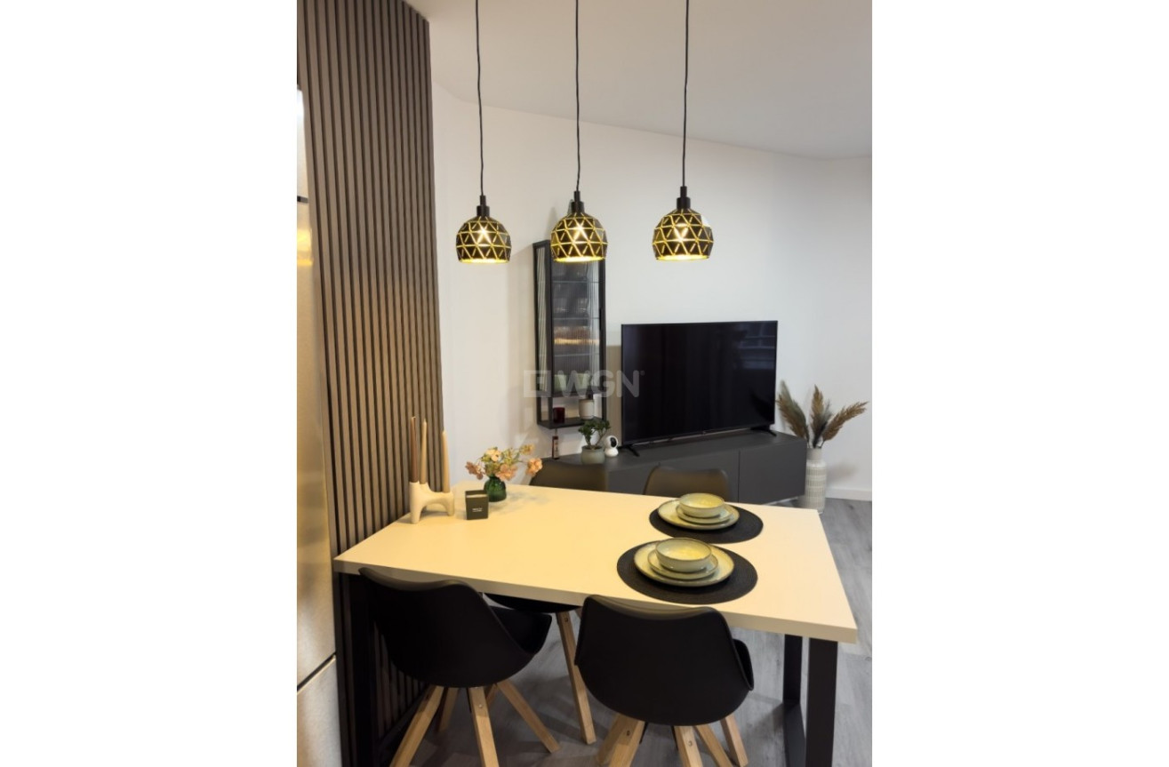 Odsprzedaż - Mieszkanie w bloku - Torrevieja - Costa Blanca