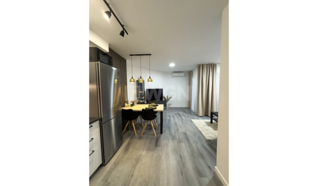 Odsprzedaż - Mieszkanie w bloku - Torrevieja - Costa Blanca