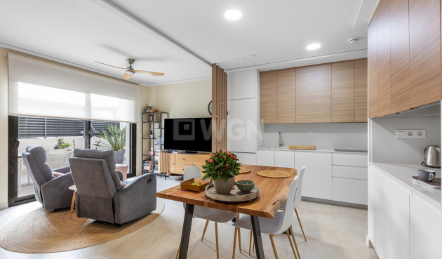 Odsprzedaż - Mieszkanie w bloku - Torrevieja - Costa Blanca