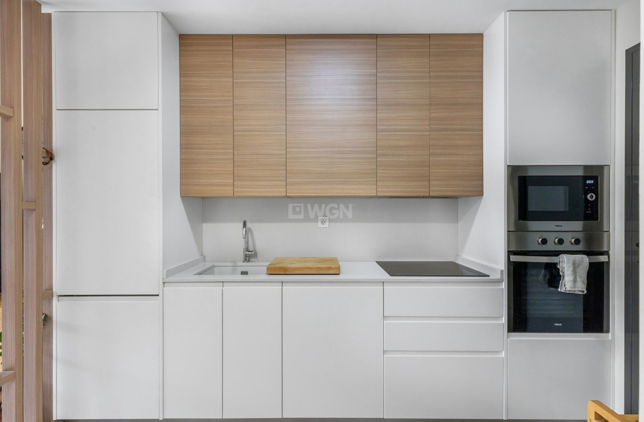 Odsprzedaż - Mieszkanie w bloku - Torrevieja - Costa Blanca