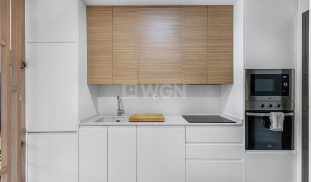 Odsprzedaż - Mieszkanie w bloku - Torrevieja - Costa Blanca