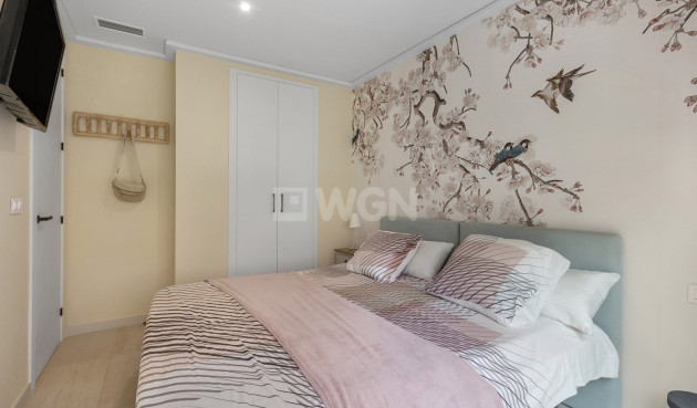 Odsprzedaż - Mieszkanie w bloku - Torrevieja - Costa Blanca