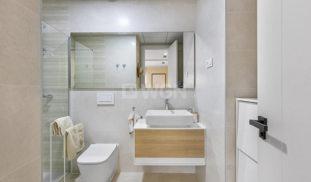 Odsprzedaż - Mieszkanie w bloku - Torrevieja - Costa Blanca