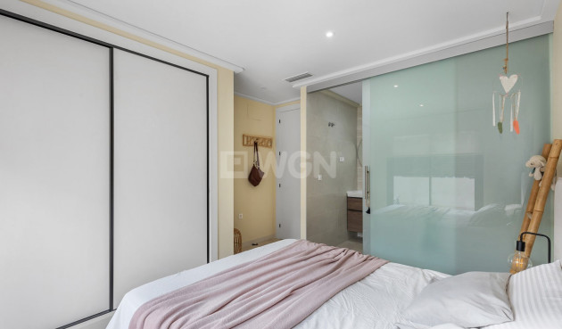 Odsprzedaż - Mieszkanie w bloku - Torrevieja - Costa Blanca