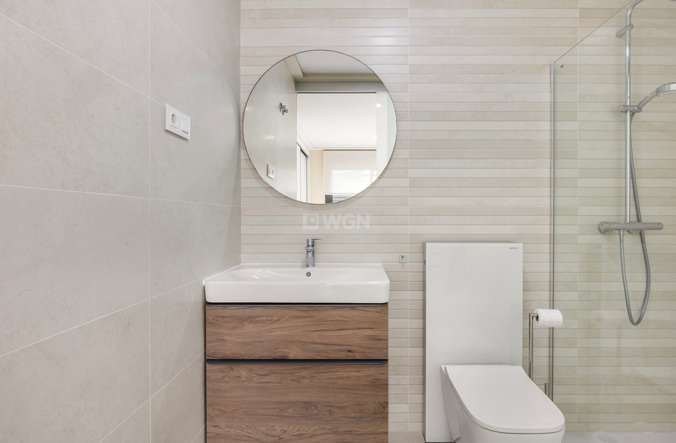 Odsprzedaż - Mieszkanie w bloku - Torrevieja - Costa Blanca