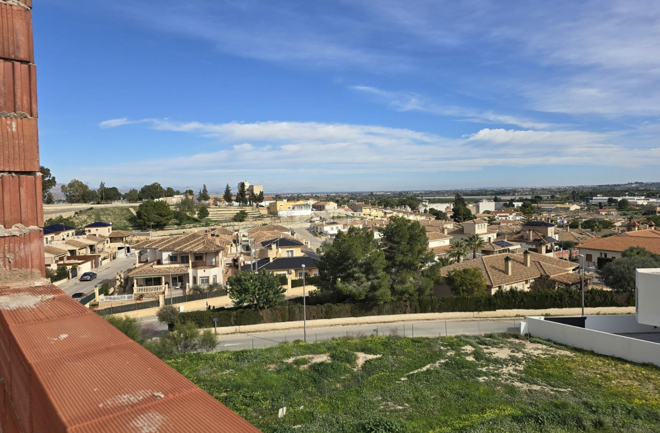 Nowy budynek - Kamienica - Bigastro - pueblo