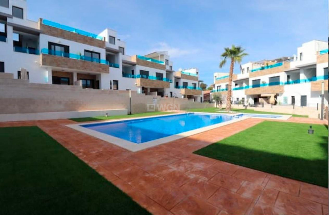 Nowy budynek - Kamienica - Bigastro - pueblo