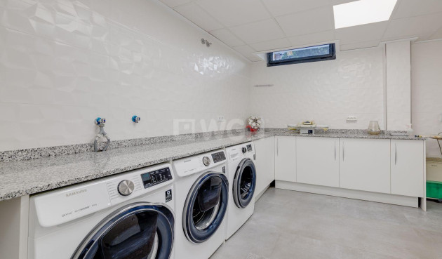 Odsprzedaż - Villa - Torrevieja - Costa Blanca