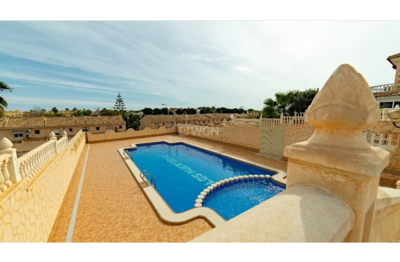 Odsprzedaż - Villa - Los Balcones - Costa Blanca