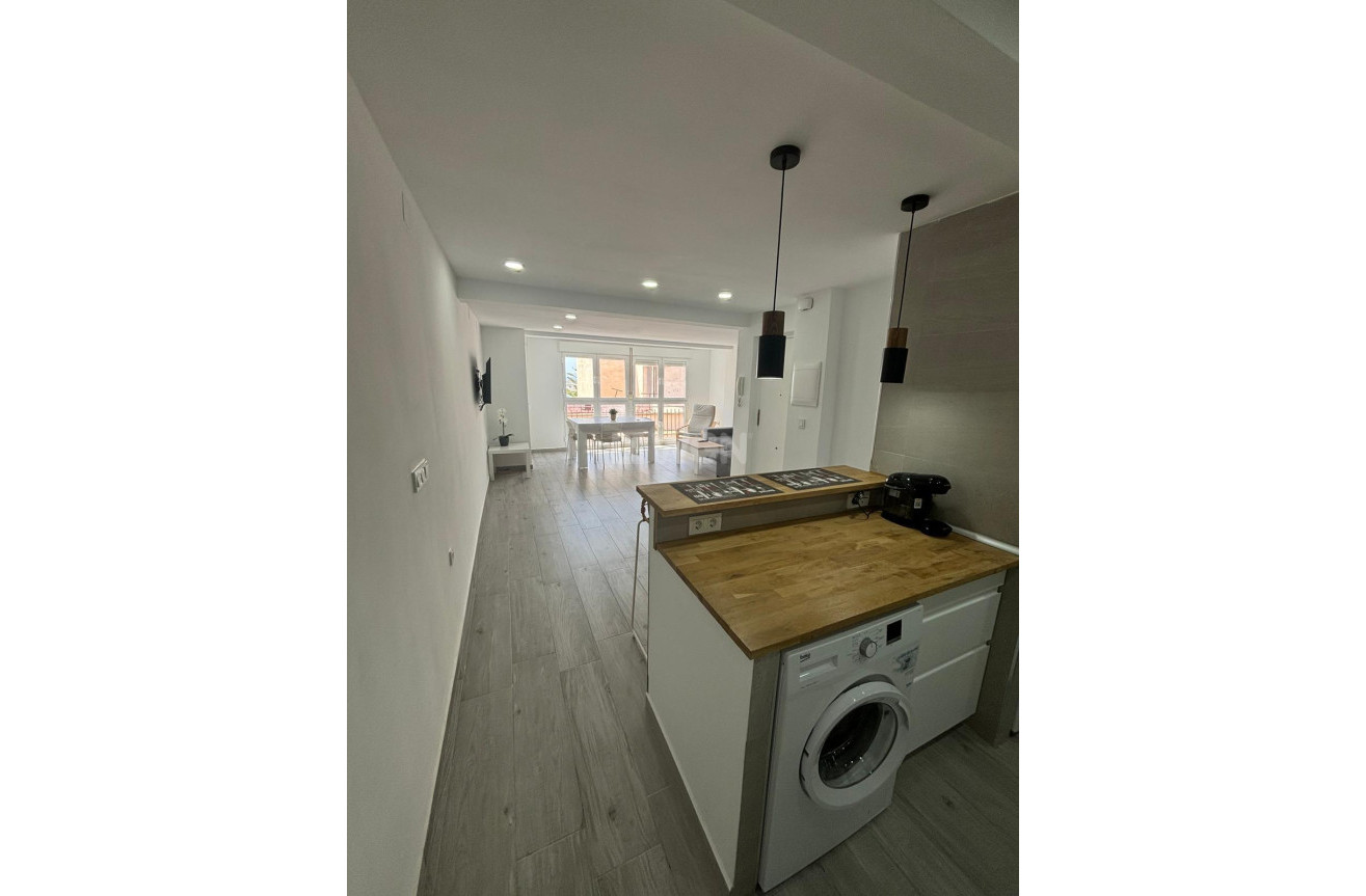 Odsprzedaż - Mieszkanie w bloku - Torrevieja - Costa Blanca