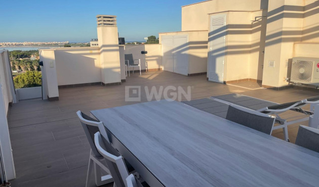 Odsprzedaż - Mieszkanie w bloku - Los Balcones - Costa Blanca