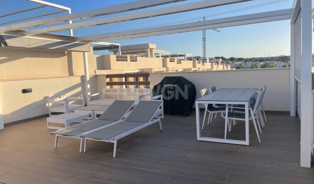 Odsprzedaż - Mieszkanie w bloku - Los Balcones - Costa Blanca