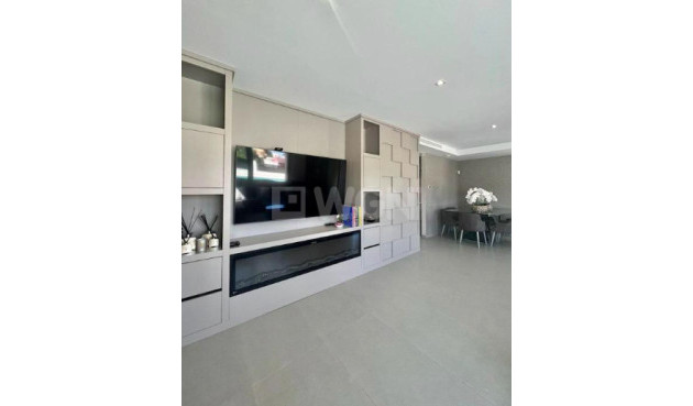 Odsprzedaż - Villa - Los Balcones - Costa Blanca