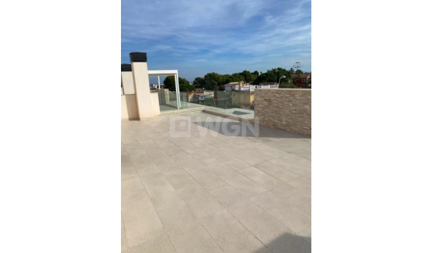 Odsprzedaż - Villa - Los Balcones - Costa Blanca