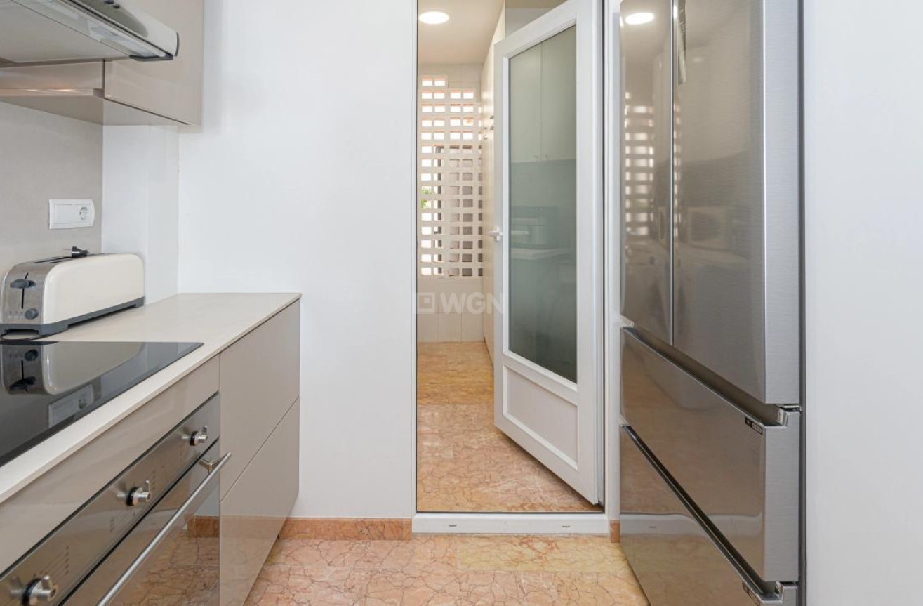 Odsprzedaż - Mieszkanie w bloku - Altea - Costa Blanca