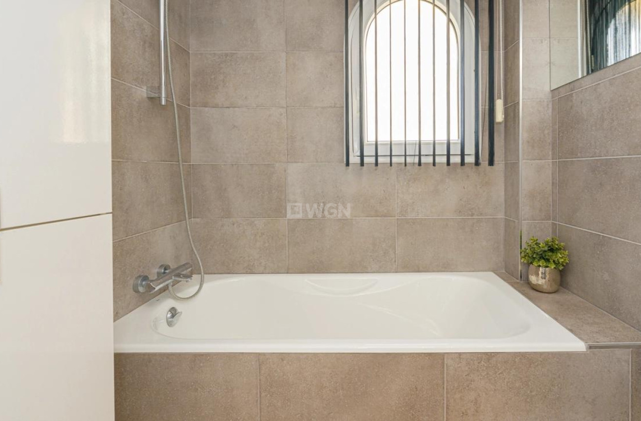 Odsprzedaż - Mieszkanie w bloku - Altea - Costa Blanca