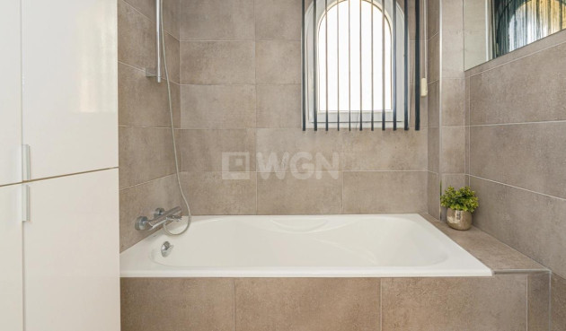 Odsprzedaż - Mieszkanie w bloku - Altea - Costa Blanca