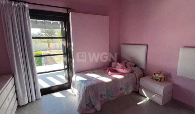 Odsprzedaż - Villa - Sucina - Inland