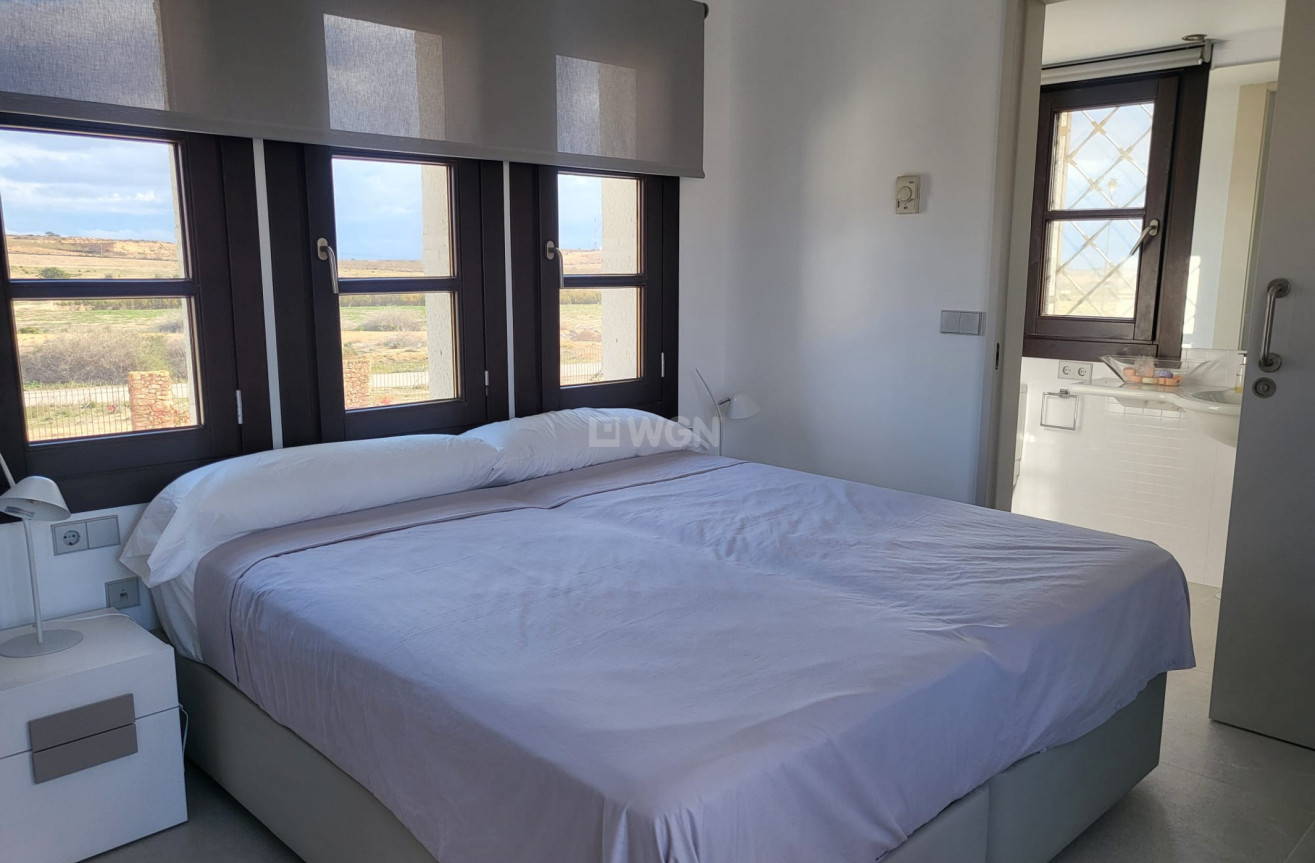 Odsprzedaż - Villa - Sucina - Inland