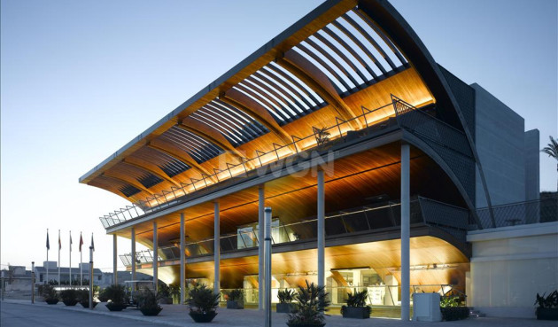 Odsprzedaż - Villa - Sucina - Inland