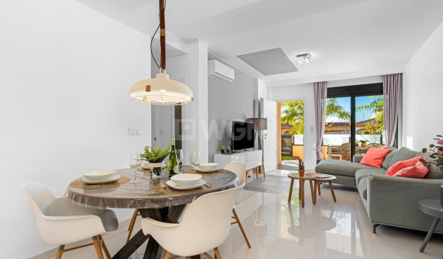 Odsprzedaż - Mieszkanie w bloku - Pilar de la Horadada - Pueblo Latino