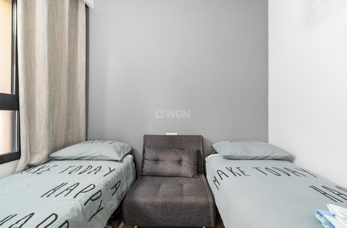 Odsprzedaż - Mieszkanie w bloku - Pilar de la Horadada - Pueblo Latino