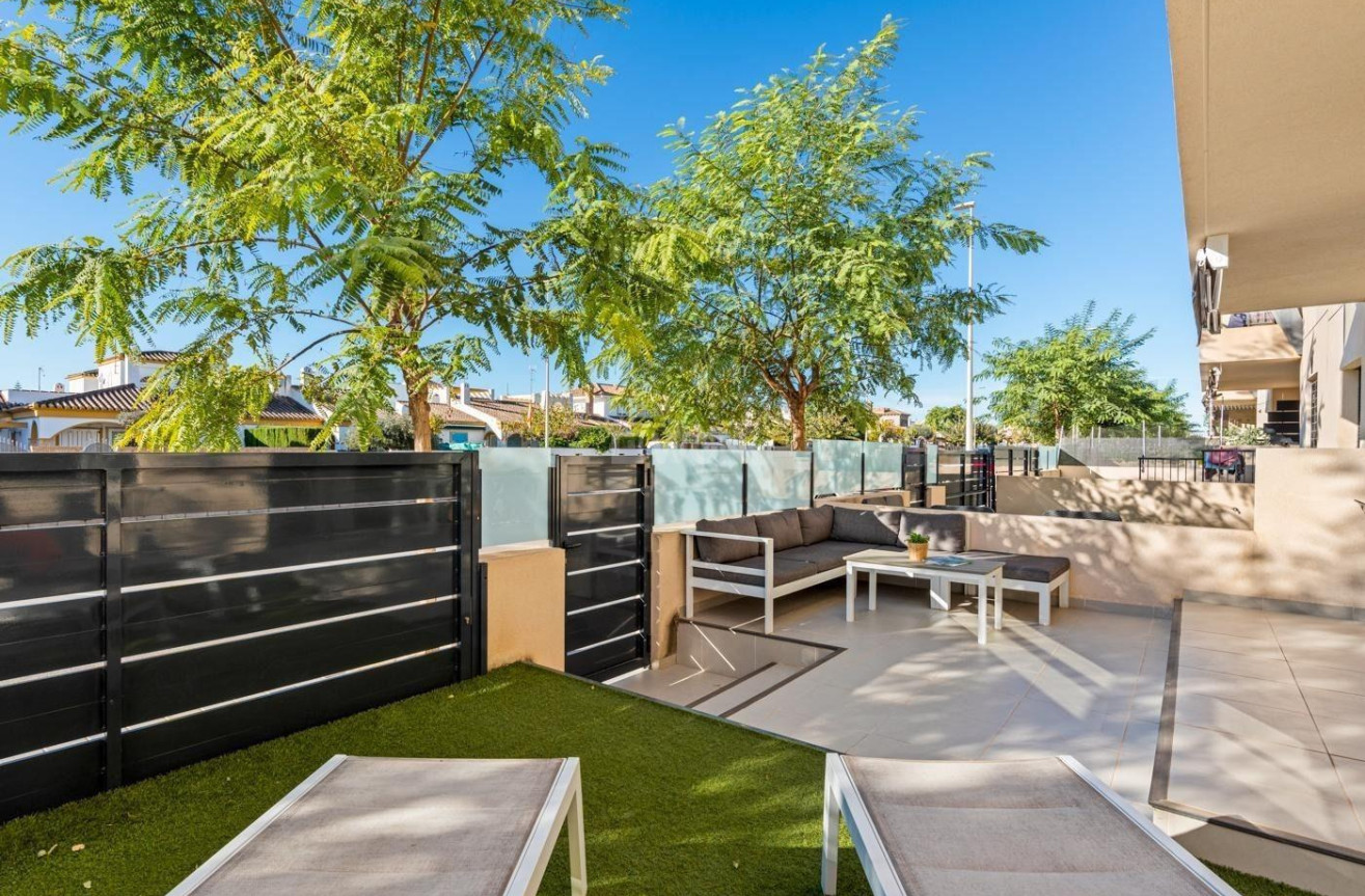 Odsprzedaż - Mieszkanie w bloku - Pilar de la Horadada - Pueblo Latino