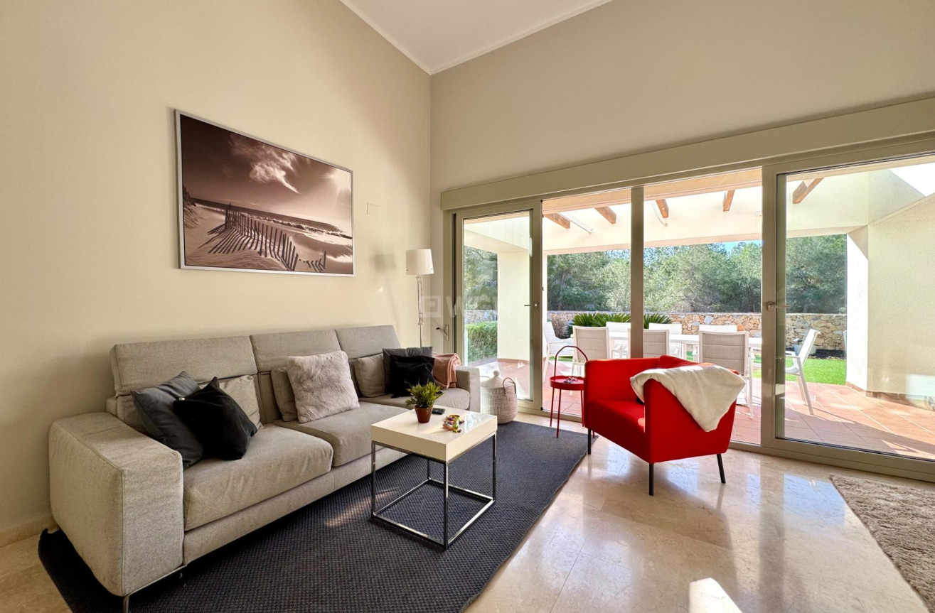 Wiederverkauf - Villa - Orihuela - Las Colinas Golf