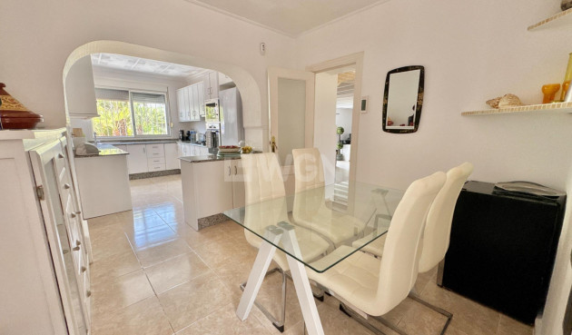 Resale - Villa - Dolores - Comunidad Valenciana