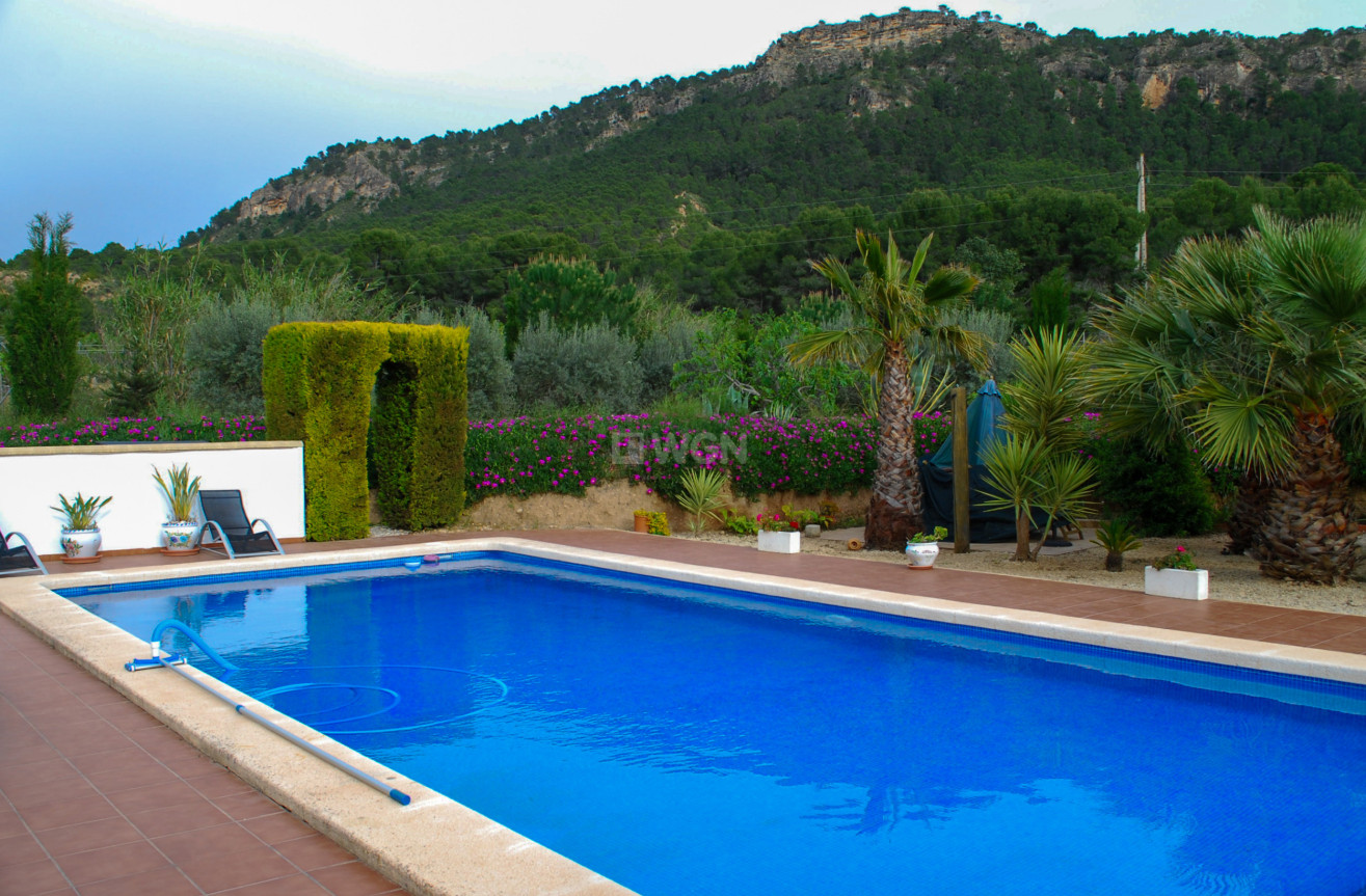 Odsprzedaż - Villa - Pliego - Inland