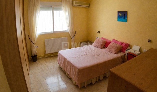 Odsprzedaż - Villa - Pliego - Inland