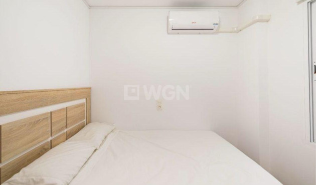 Odsprzedaż - Mieszkanie w bloku - Torrevieja - La Mata Pueblo