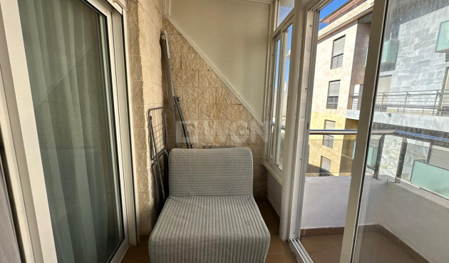 Odsprzedaż - Mieszkanie w bloku - Torrevieja - Estacion De Autobuses