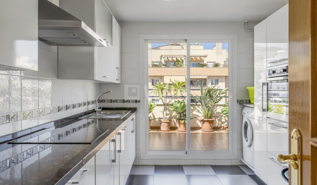 Odsprzedaż - Mieszkanie w bloku - Benalmadena - Costa del Sol