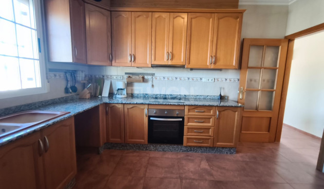 Odsprzedaż - Villa - Hondón de los Fráiles - Inland